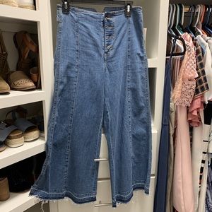 NEW! GB Highwaisted wide leg Jean!